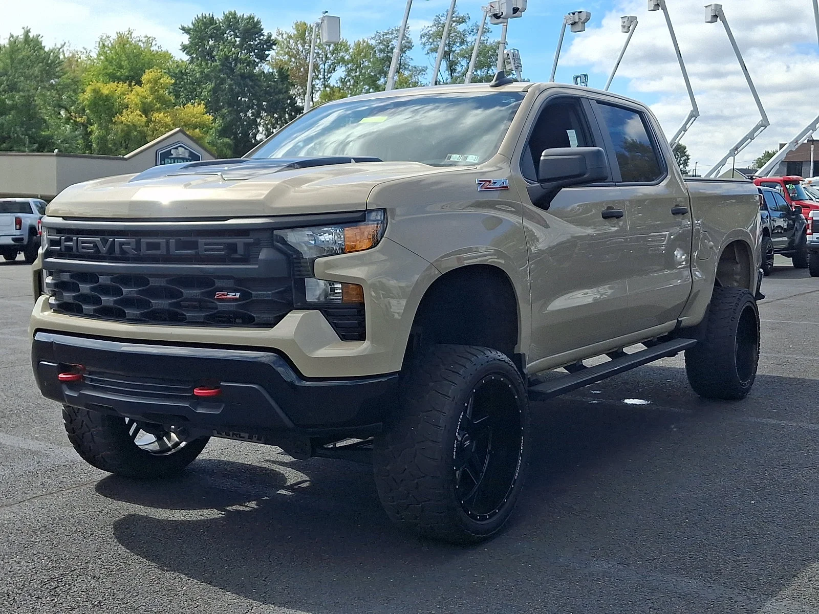 Used 2022 Sand Dune Metallic Chevrolet Custom Trail Boss image 4