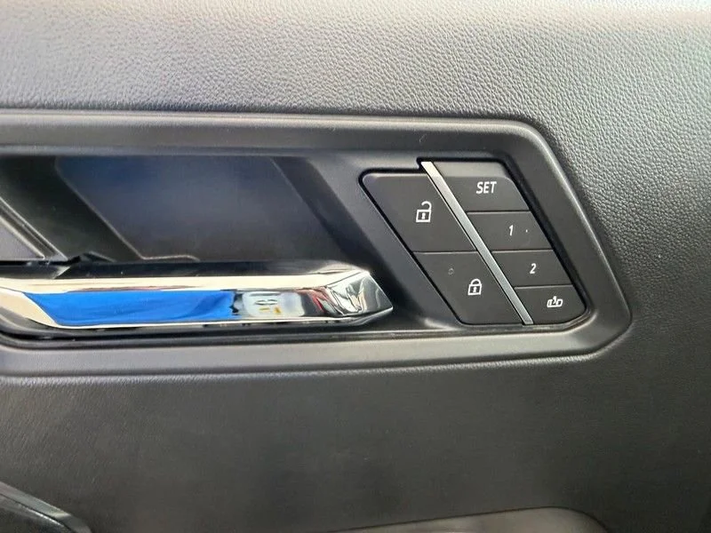 2026 GMC Canyon AT4X - Photo 17