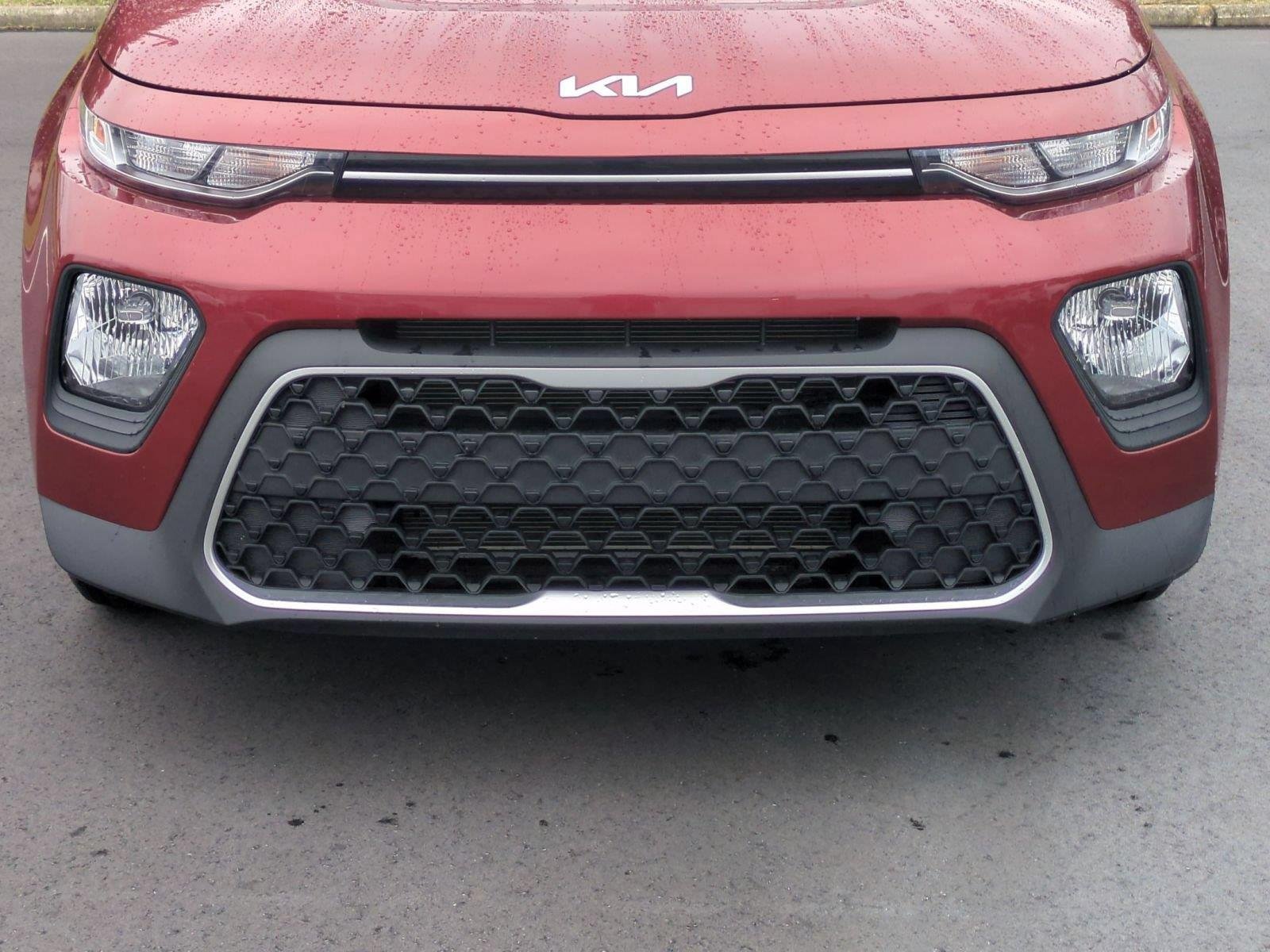 Used 2022 Mars Orange Kia LX image 13