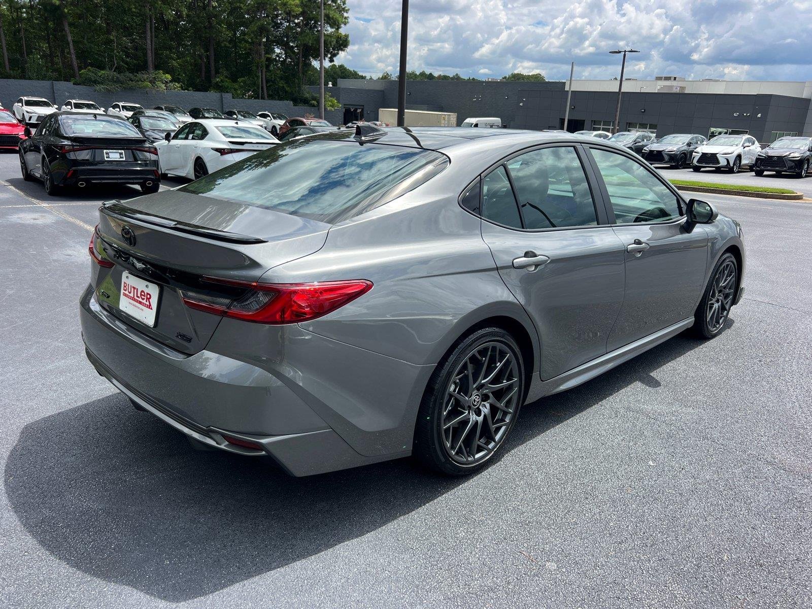 Used 2025 Heavy Metal Toyota XSE image 5