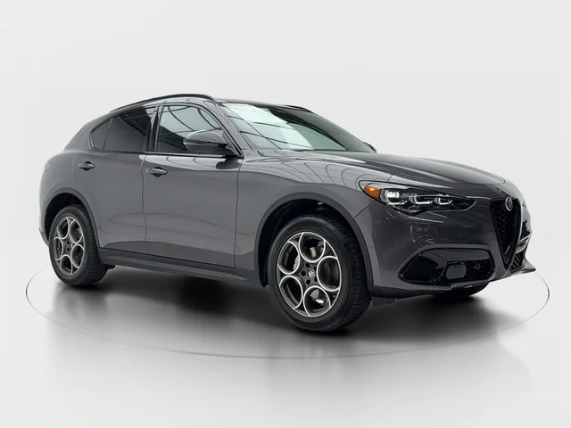 2026 Alfa Romeo Stelvio Base