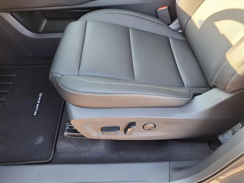 2025 Nissan Murano SV - Photo 17