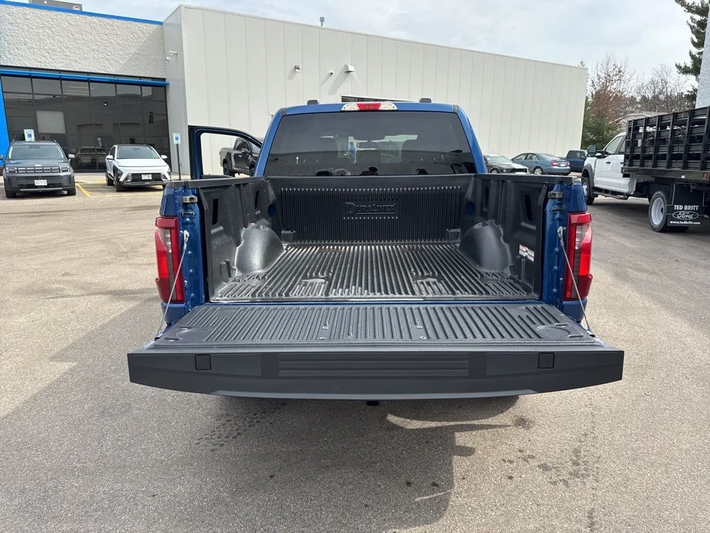 Used 2024 Atlas Blue Metallic Ford XLT image 35