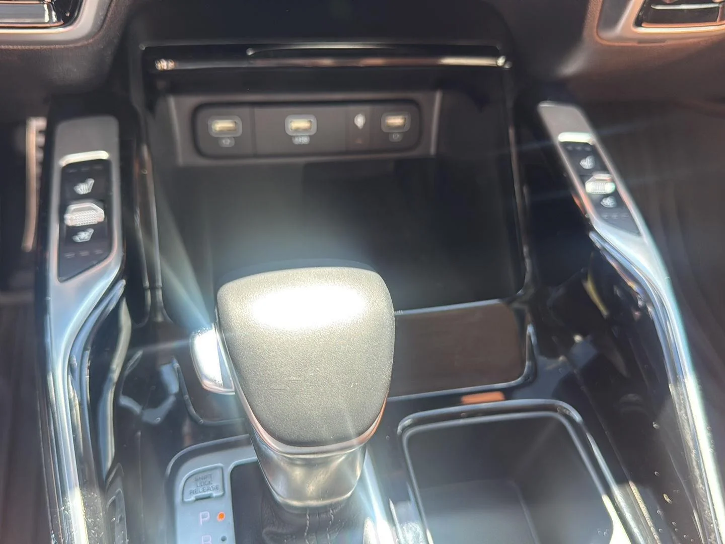 Used 2022 Glacial White Pearl Kia X-Line SX Prestige image 11