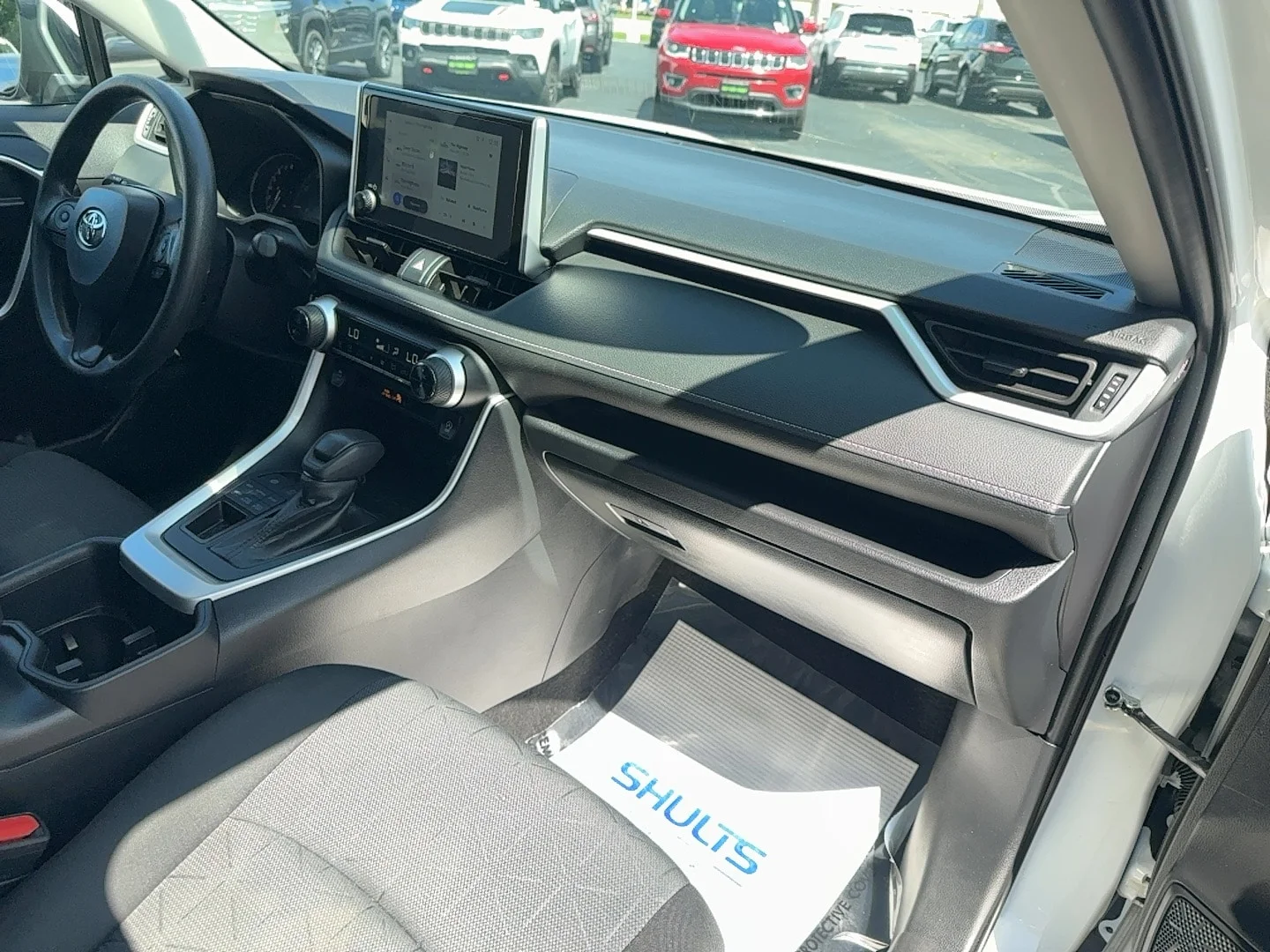 Used 2025 White Toyota XLE image 25