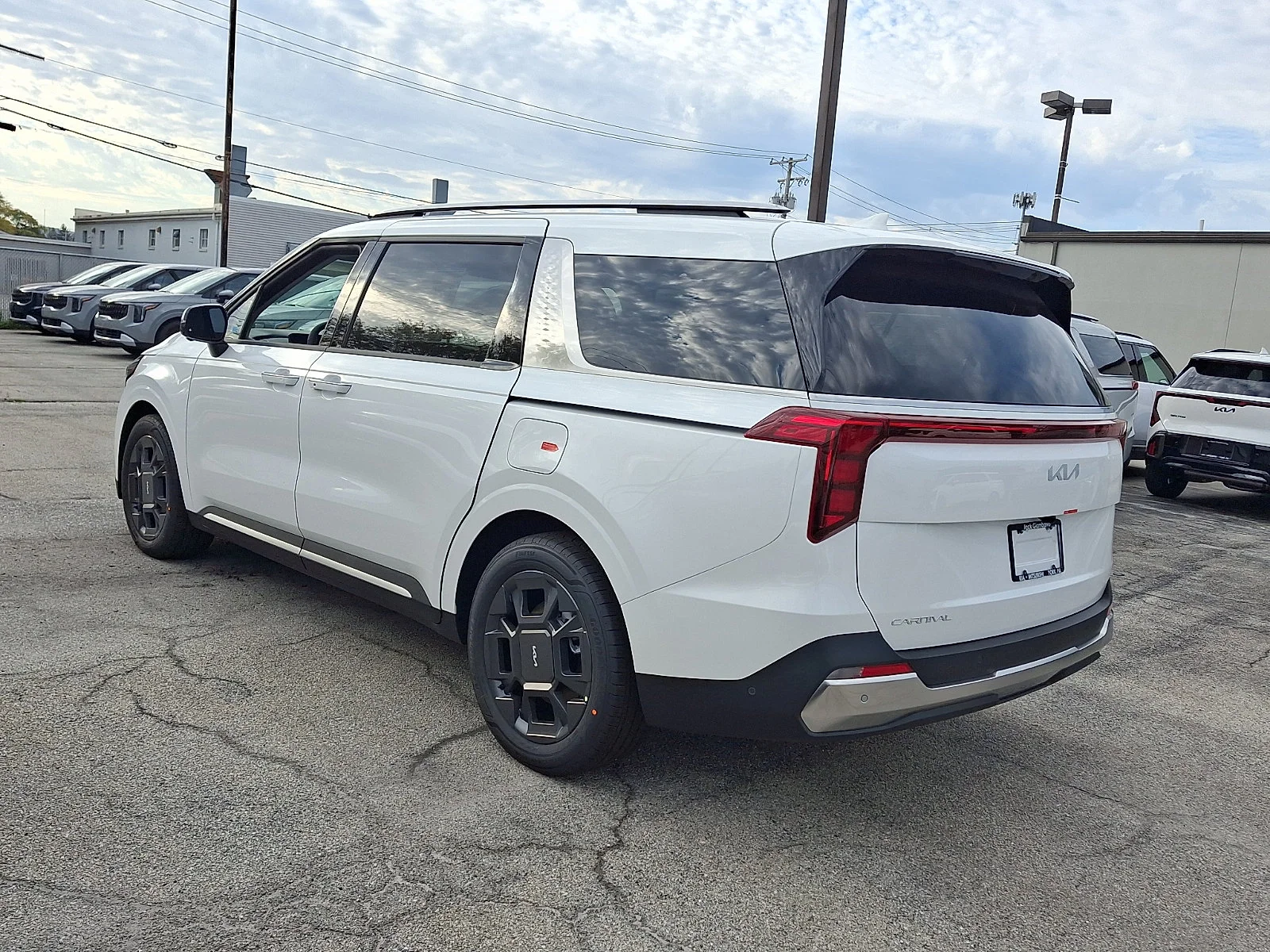 New 2027 White Kia SX image 4