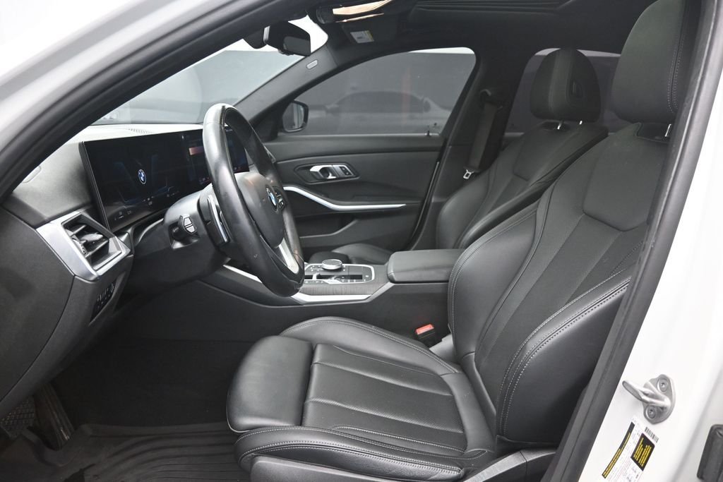 Used 2023 White BMW 330i image 18