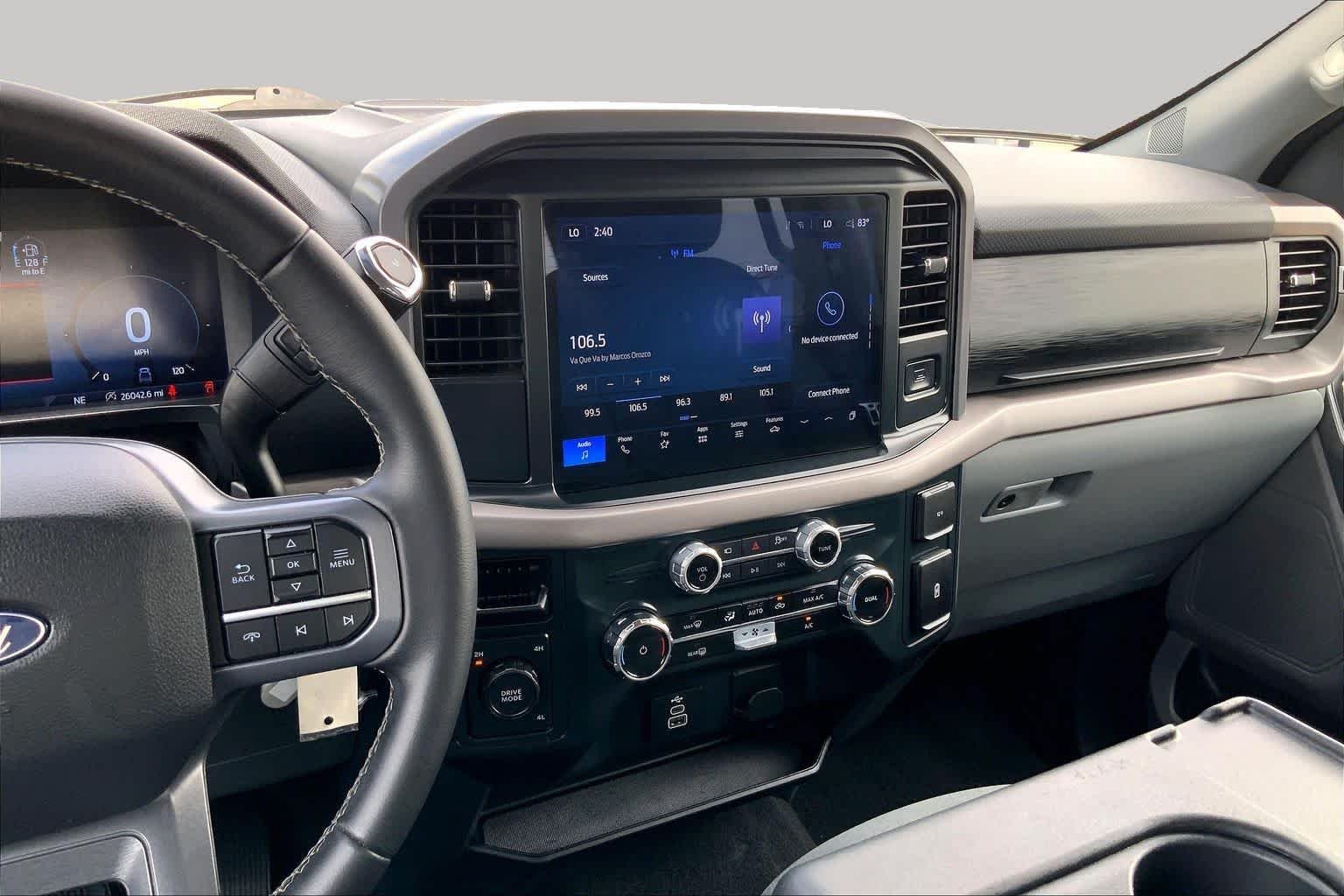 Used 2025 Atlas Blue Metallic Ford XLT image 7