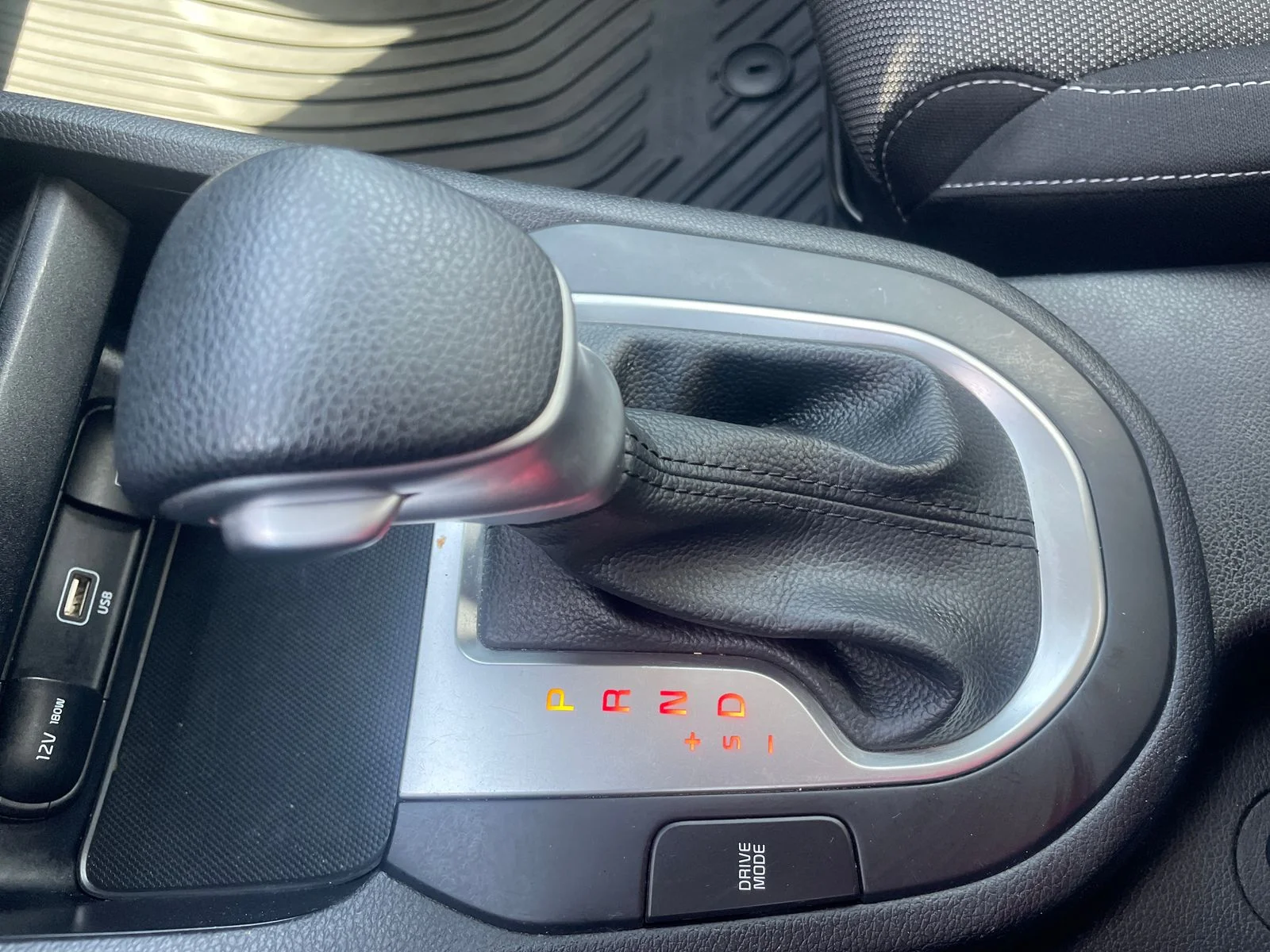 Used 2024 Gray Kia LXS image 18