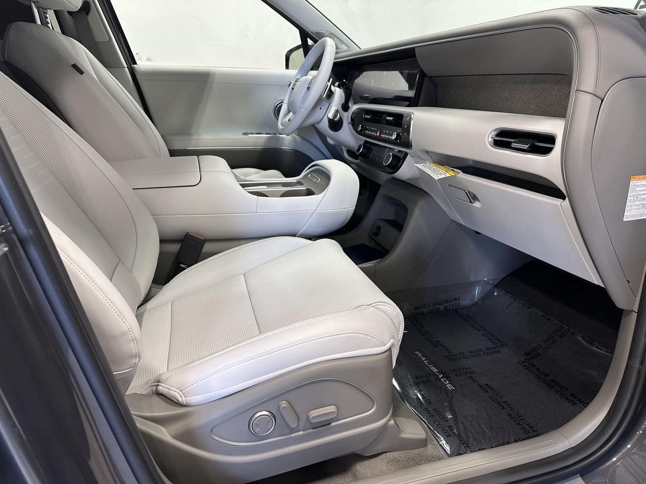 New 2027 Ecotronic Gray Pearl Hyundai Limited 8P image 57