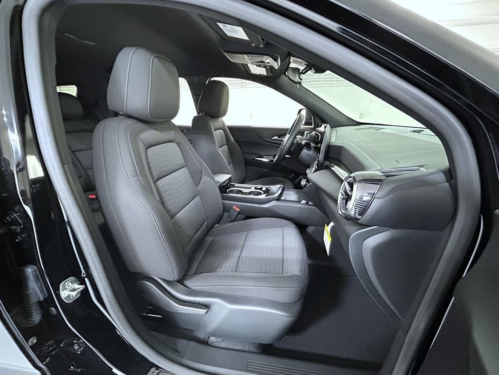 New 2027 Mosaic Black Metallic Chevrolet LT image 15