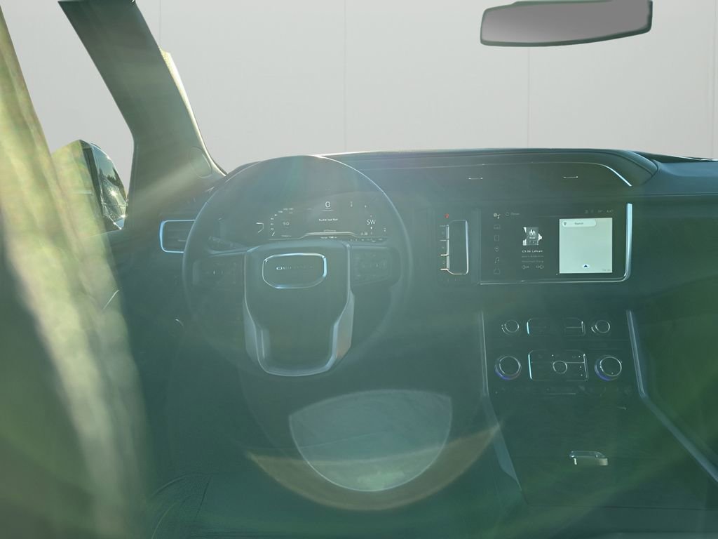 2024 GMC Yukon Denali - Photo 26