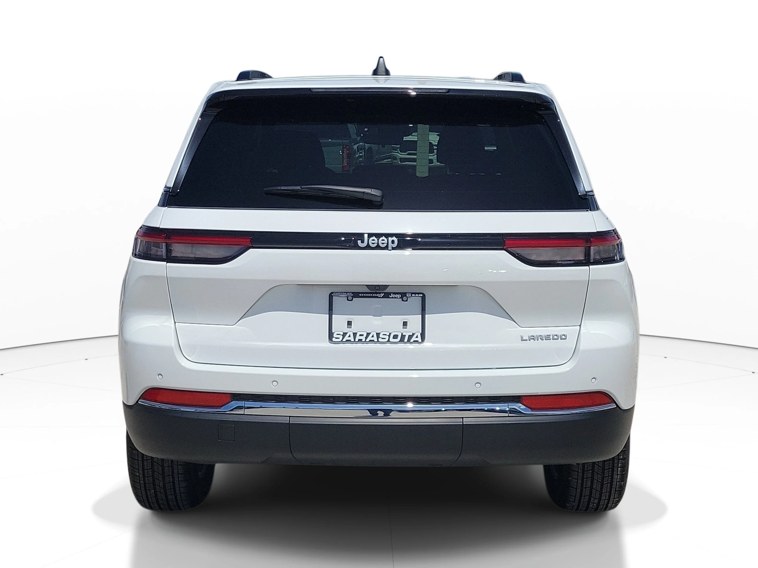 New 2026 Bright White Clearcoat Jeep Laredo X image 5