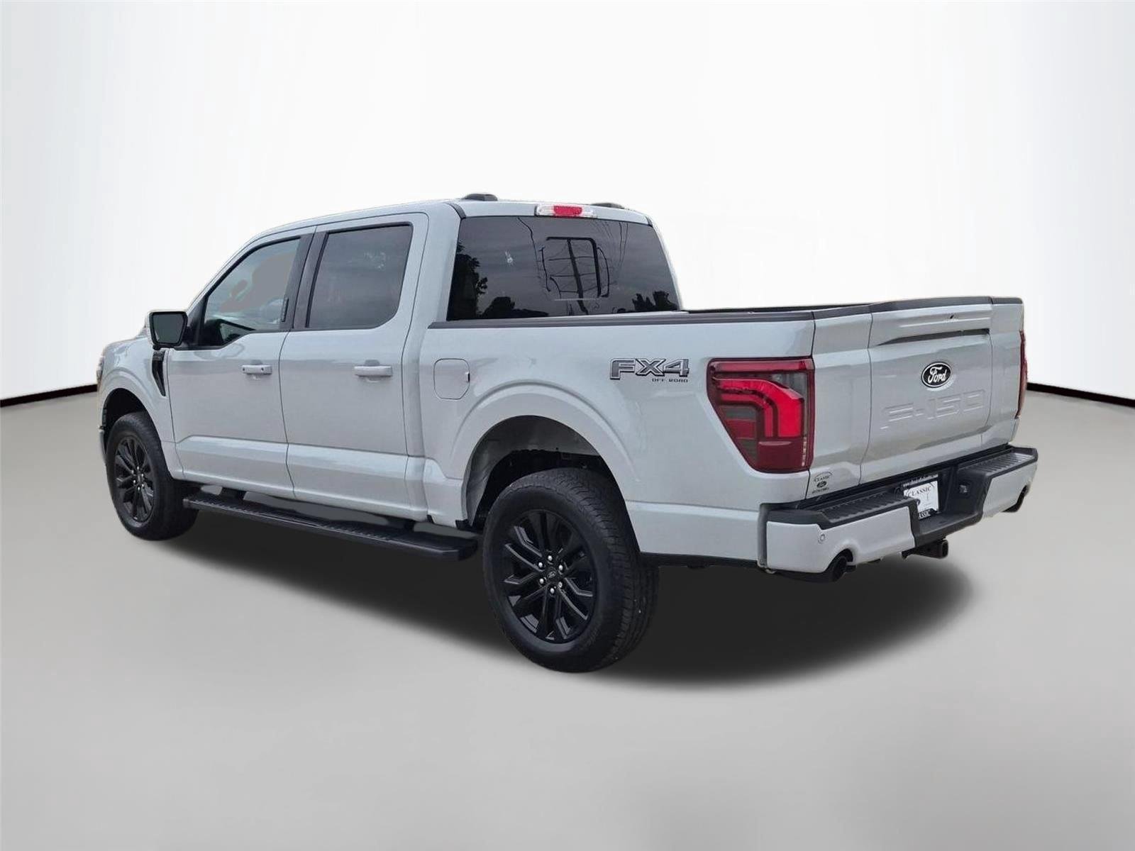 New 2026 Avalanche Ford Lariat® image 3