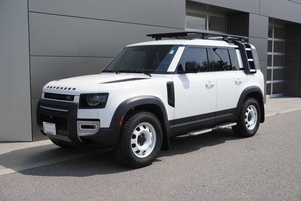 Used 2023 White Land Rover S image 3