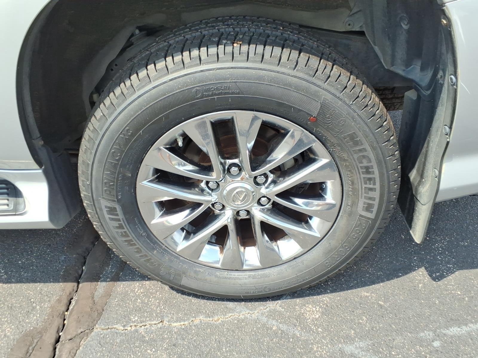 Used 2019 Silver Lining Metallic Lexus GX 460 Premium image 14