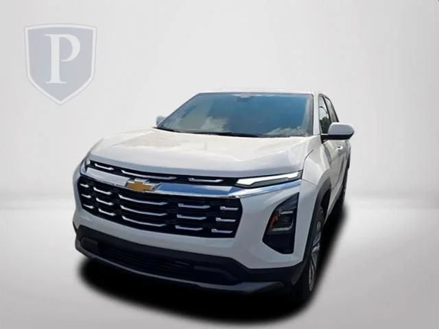 2027 Chevrolet Equinox LT - Photo 11