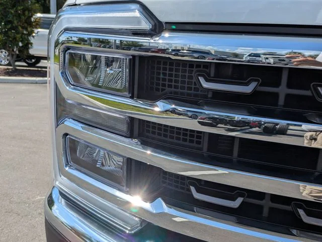 New 2026 Star White Metallic Tri-Coat Ford F-250® King Ranch® image 10