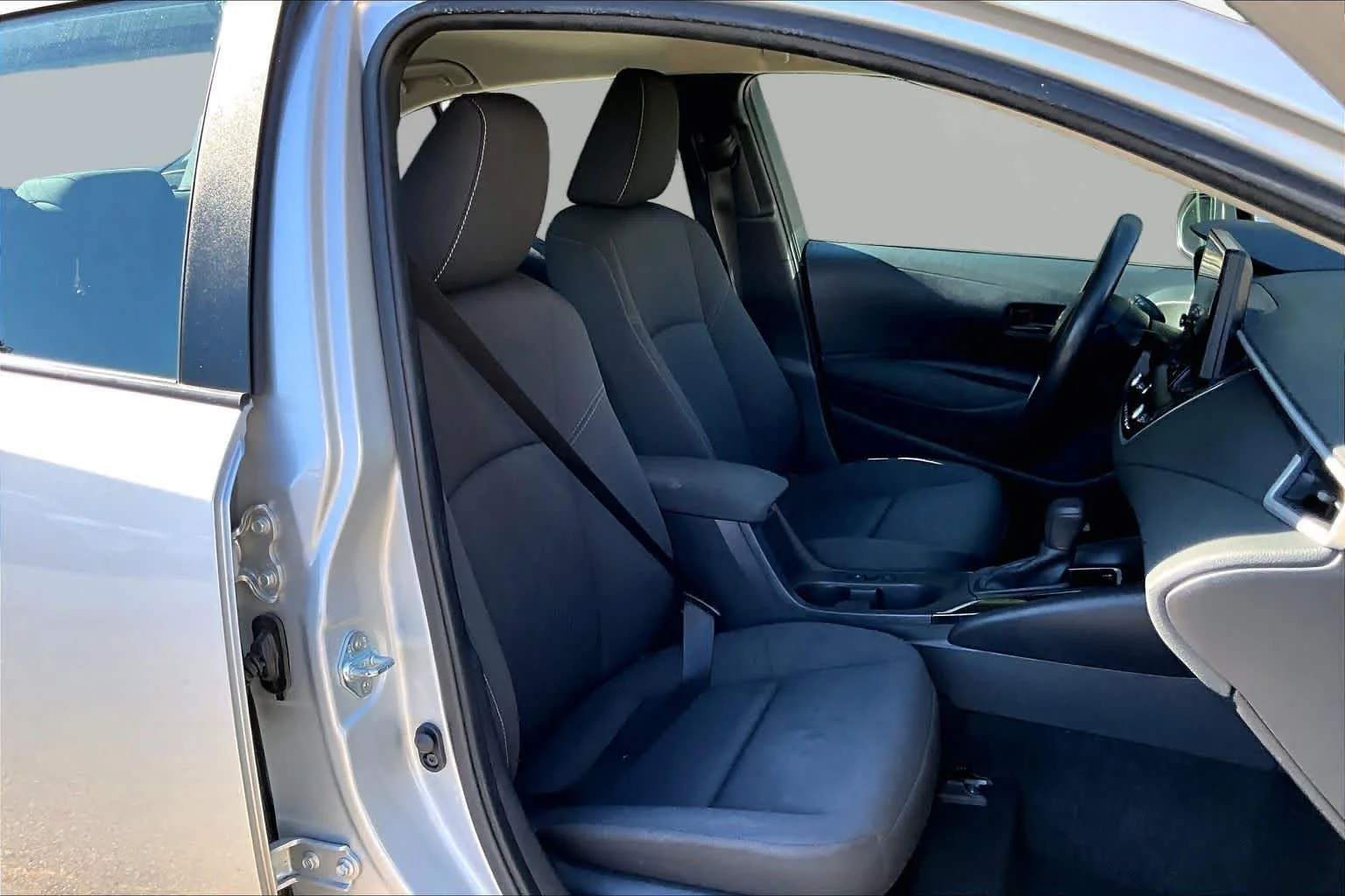 Used 2025 Classic Silver Metallic Toyota LE image 9