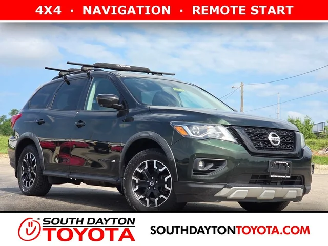 2020 Nissan Pathfinder SL