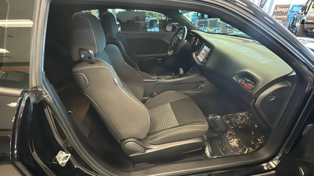 Used 2023 Black Dodge SRT Hellcat Jailbreak image 19