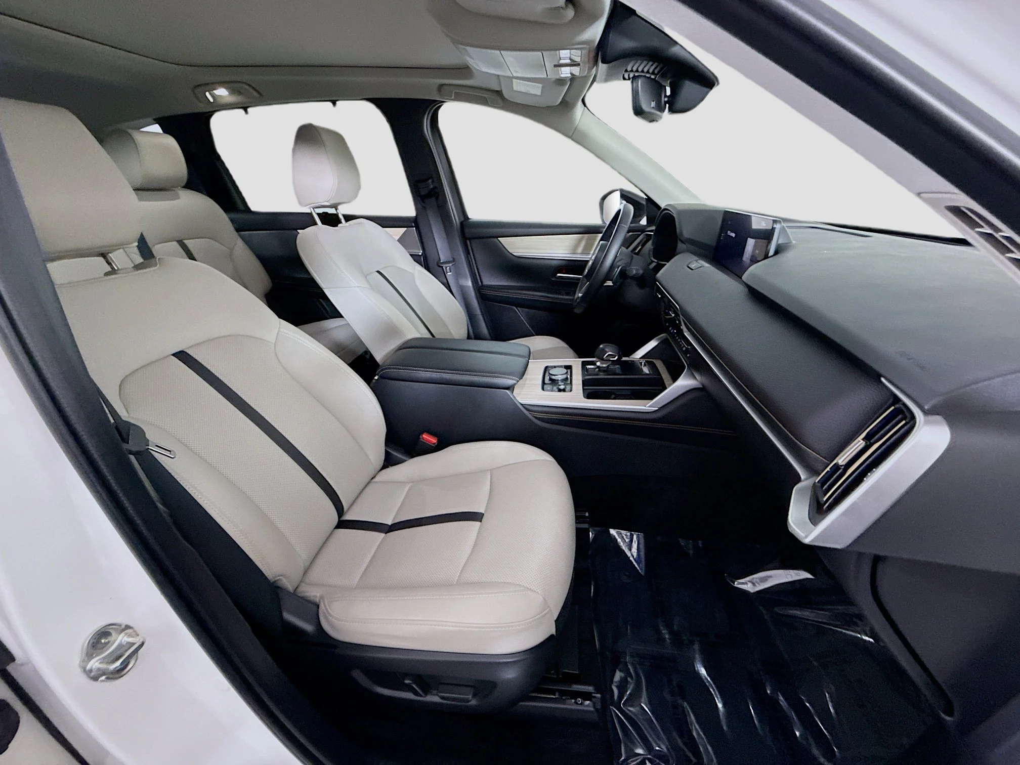 Used 2025 Rhodium White Premium Mazda Premium Package image 25
