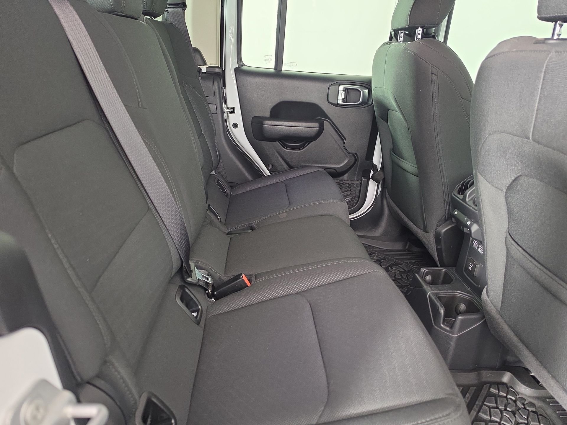 Used 2023 White Jeep Sport S image 32