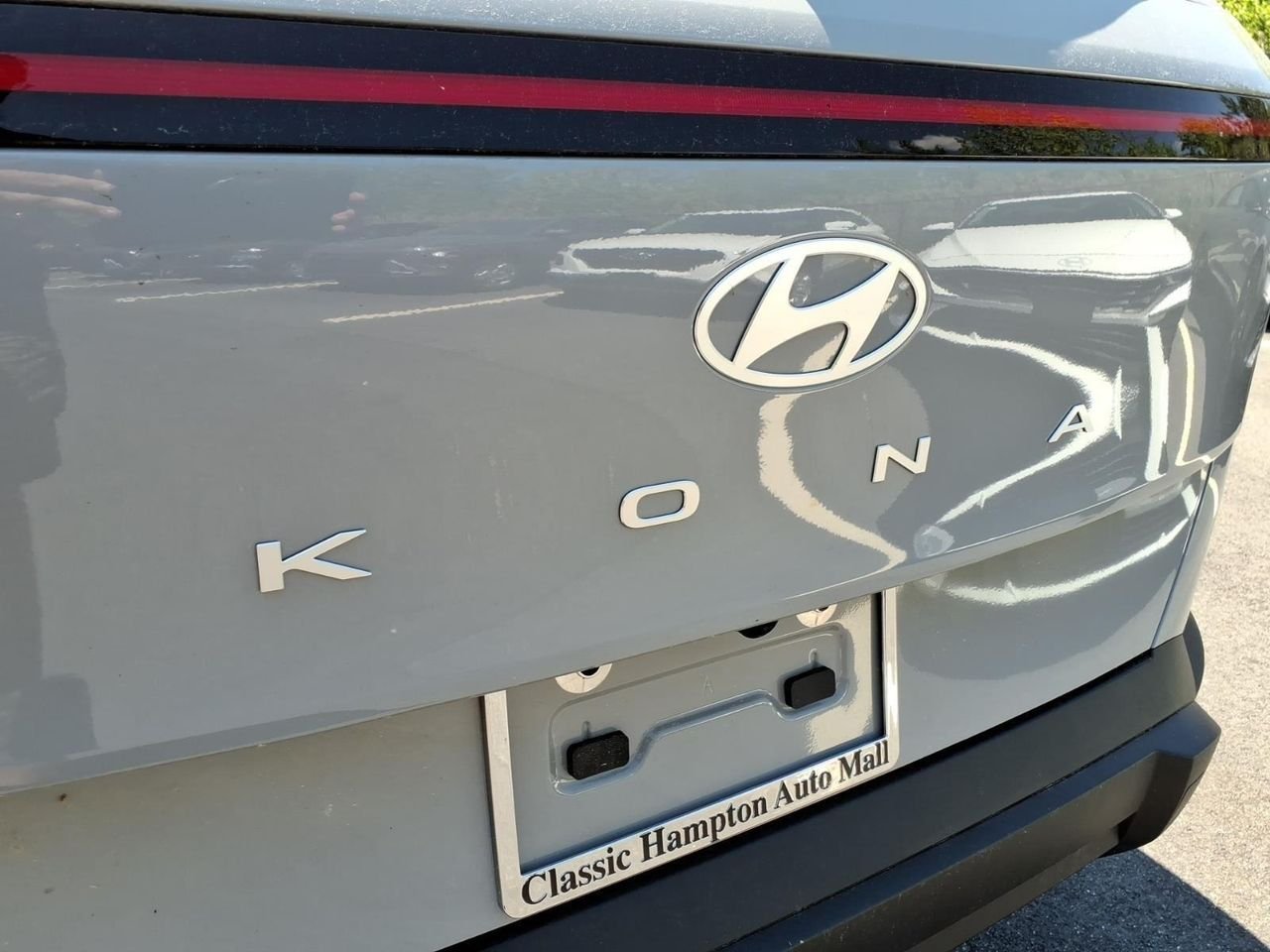New 2026 Cyber Gray Metallic Hyundai SE FWD image 9