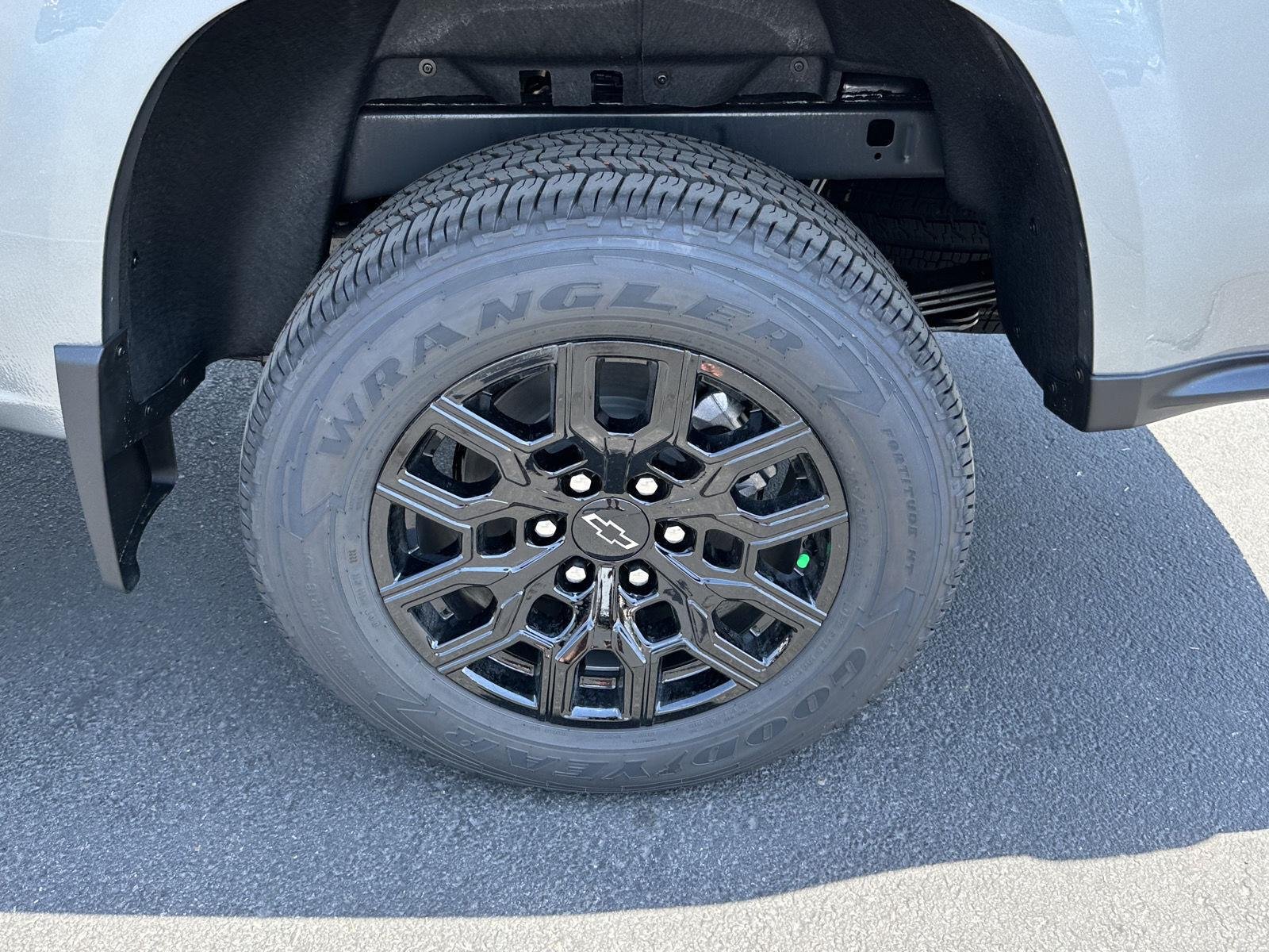 2026 Chevrolet Colorado Work Truck - Photo 14