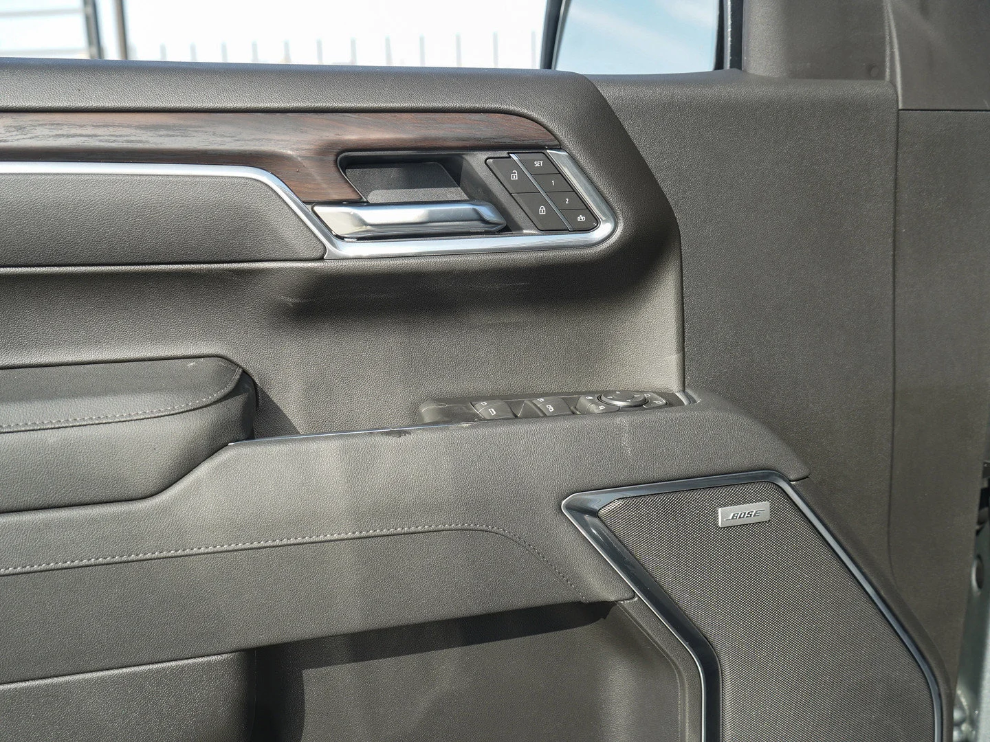 2026 GMC Sierra 1500 SLT - Photo 15