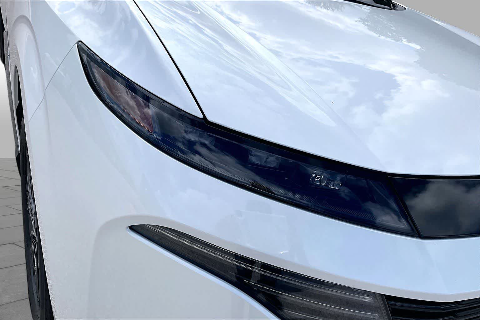 New 2026 Everest White Pearl TriCoat / Super Black Two-tone Nissan Platinum image 18