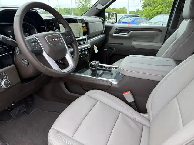 New 2026 Summit White GMC SLT image 18