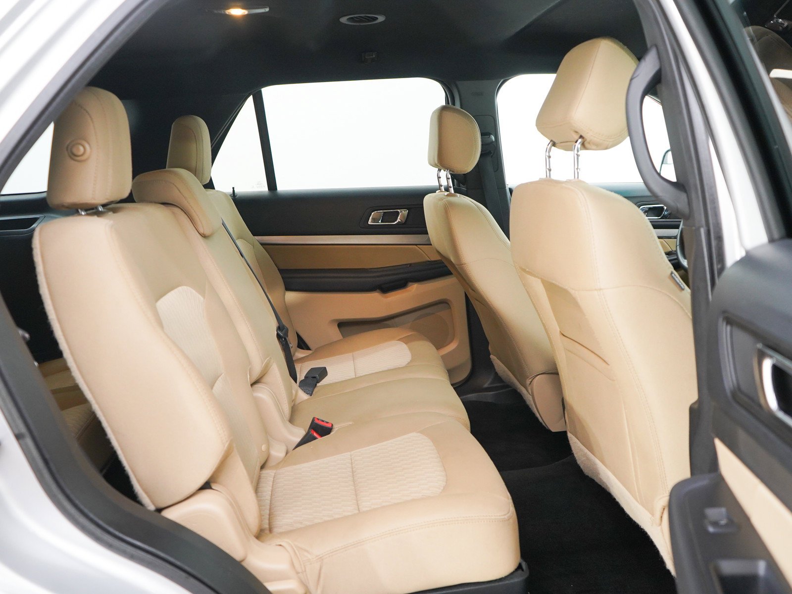 Used 2016 Ingot Silver Ford  image 12