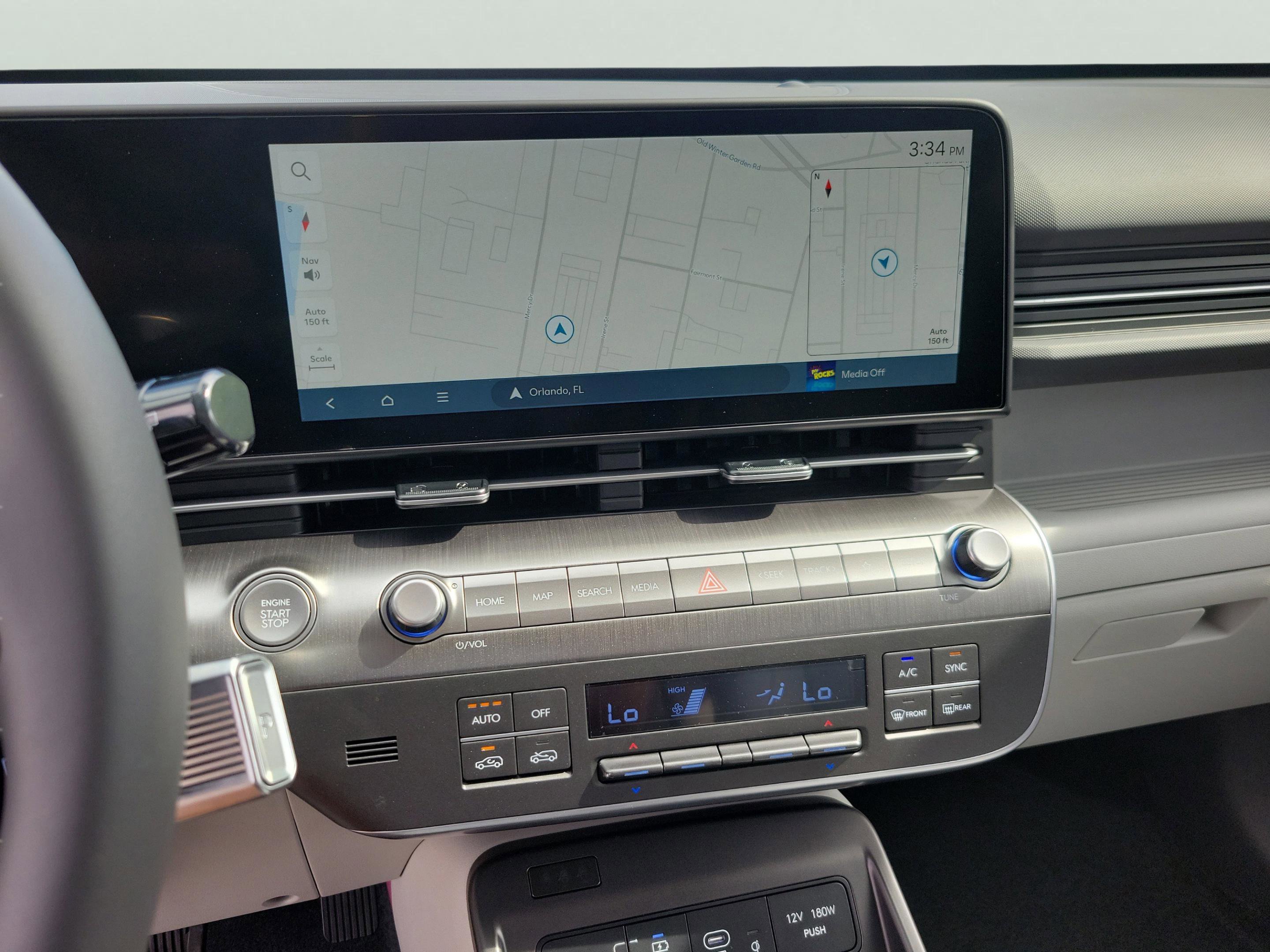 2025 Hyundai Kona SEL Convenience - Photo 22