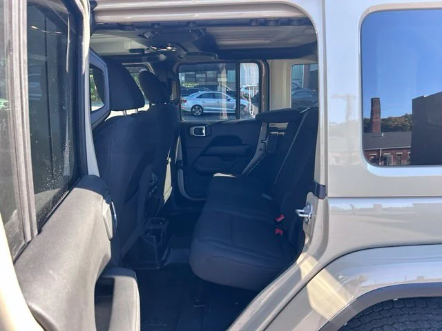 Used 2022 Beige Jeep Unlimited Sahara image 16
