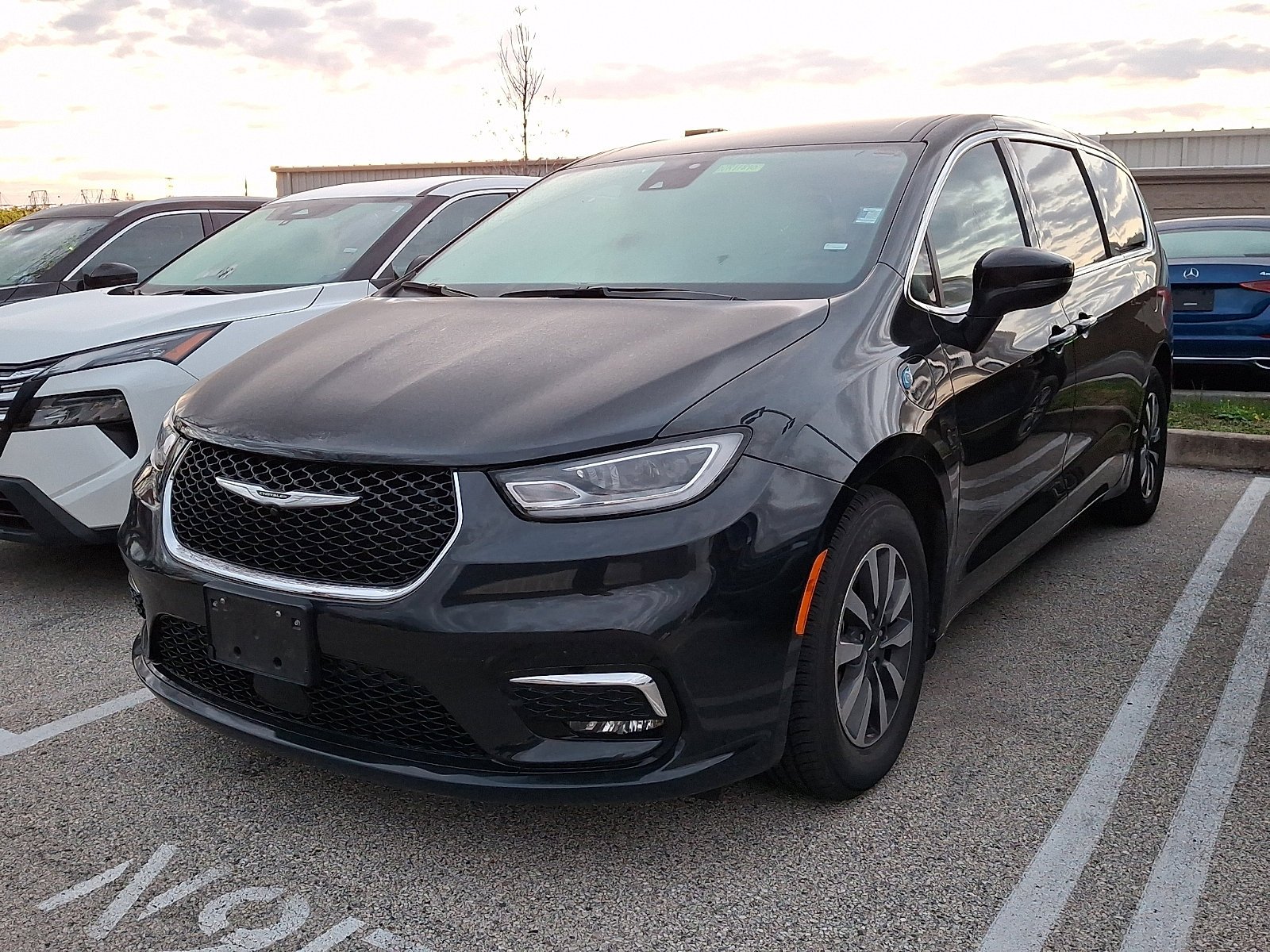 2023 Chrysler Pacifica Hybrid