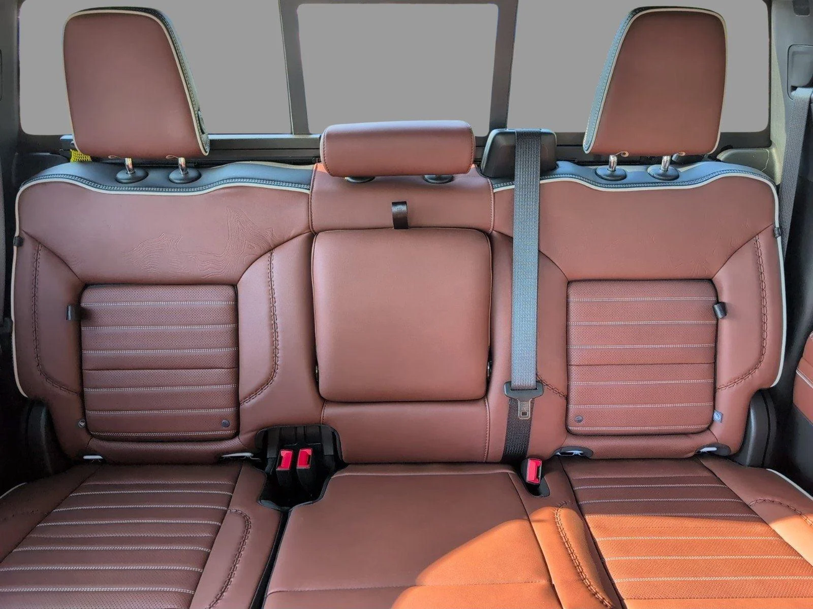 New 2026 Glacier White Tricoat GMC Denali Ultimate image 32