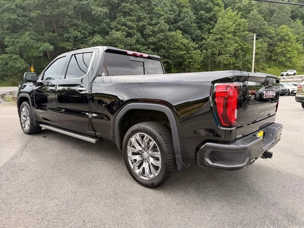 Used 2023 Black GMC Denali image 5