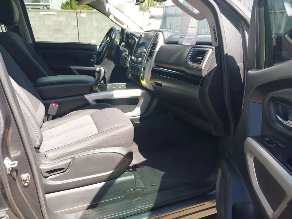 Used 2021 Gray Nissan SV image 13