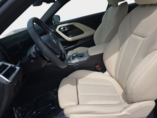 Used 2025 White BMW 230i xDrive image 17