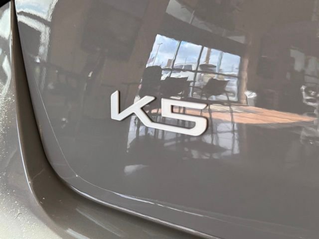 2025 Kia K5 GT-Line - Photo 11