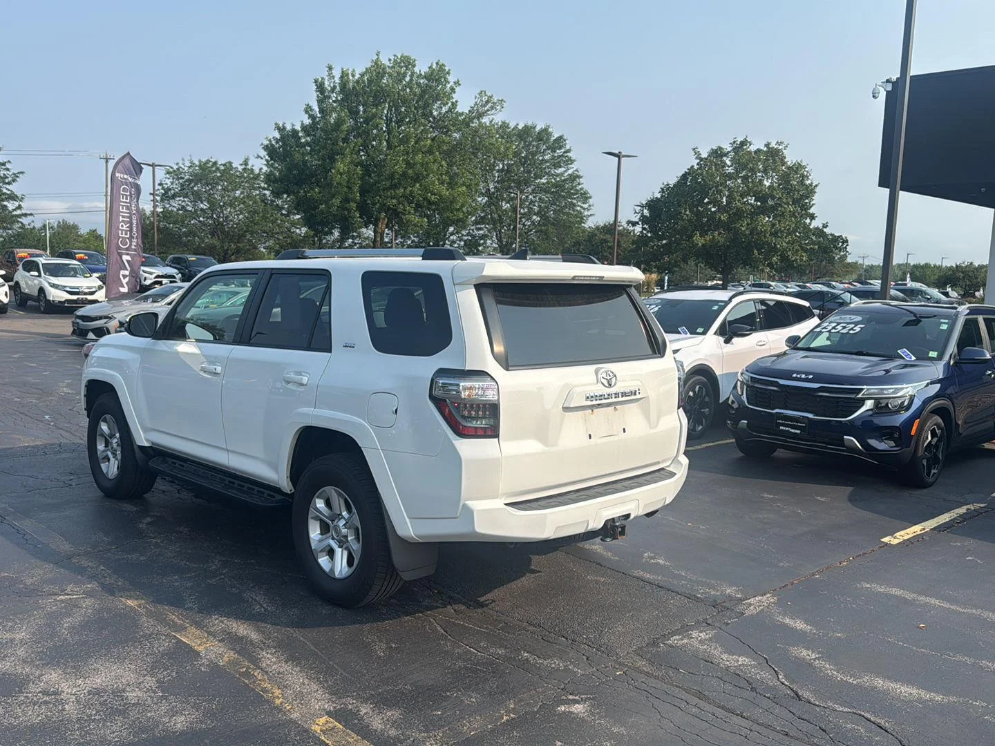 Used 2022 White Toyota SR5 Premium image 5