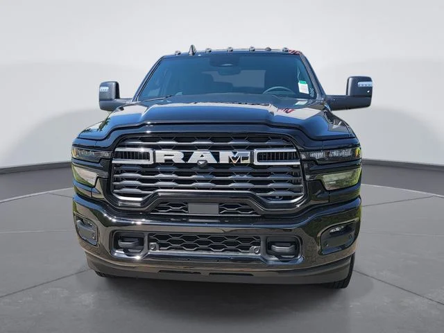 New 2026 Diamond Black Crystal Pearl-Coat Exterior Paint RAM Big Horn image 3