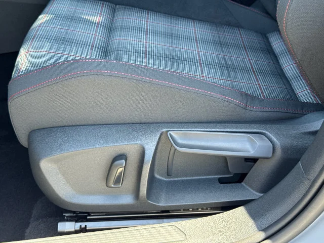 New 2026 Moonstone Gray Volkswagen S image 32