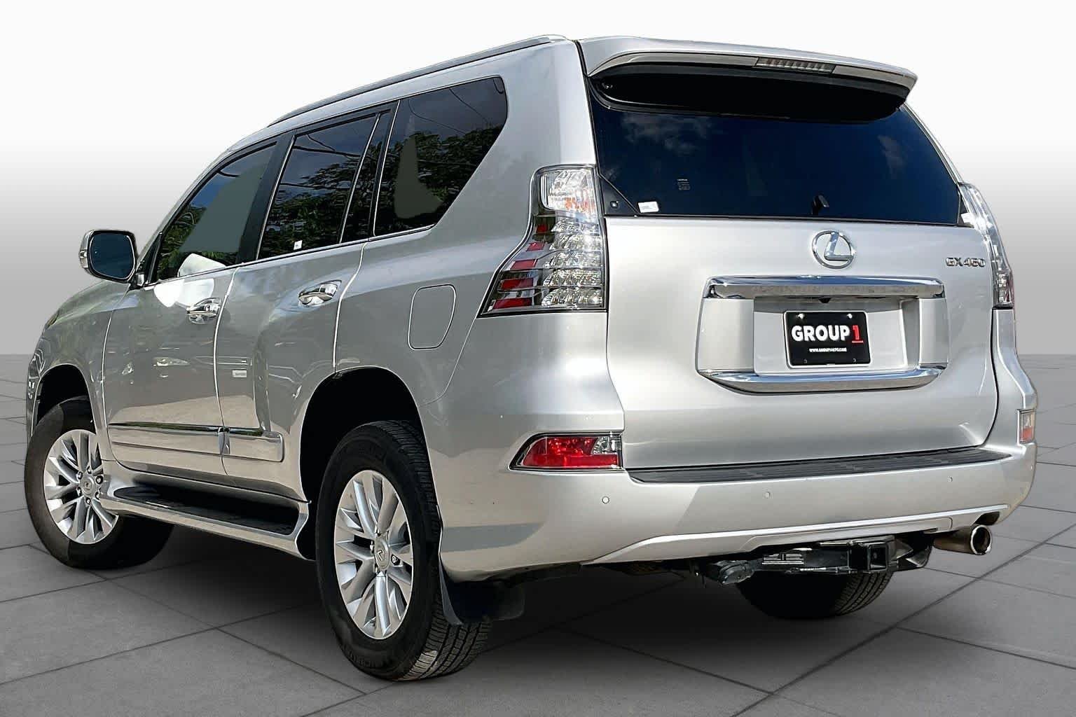 Used 2018 Silver Lining Metallic Lexus Premium image 12