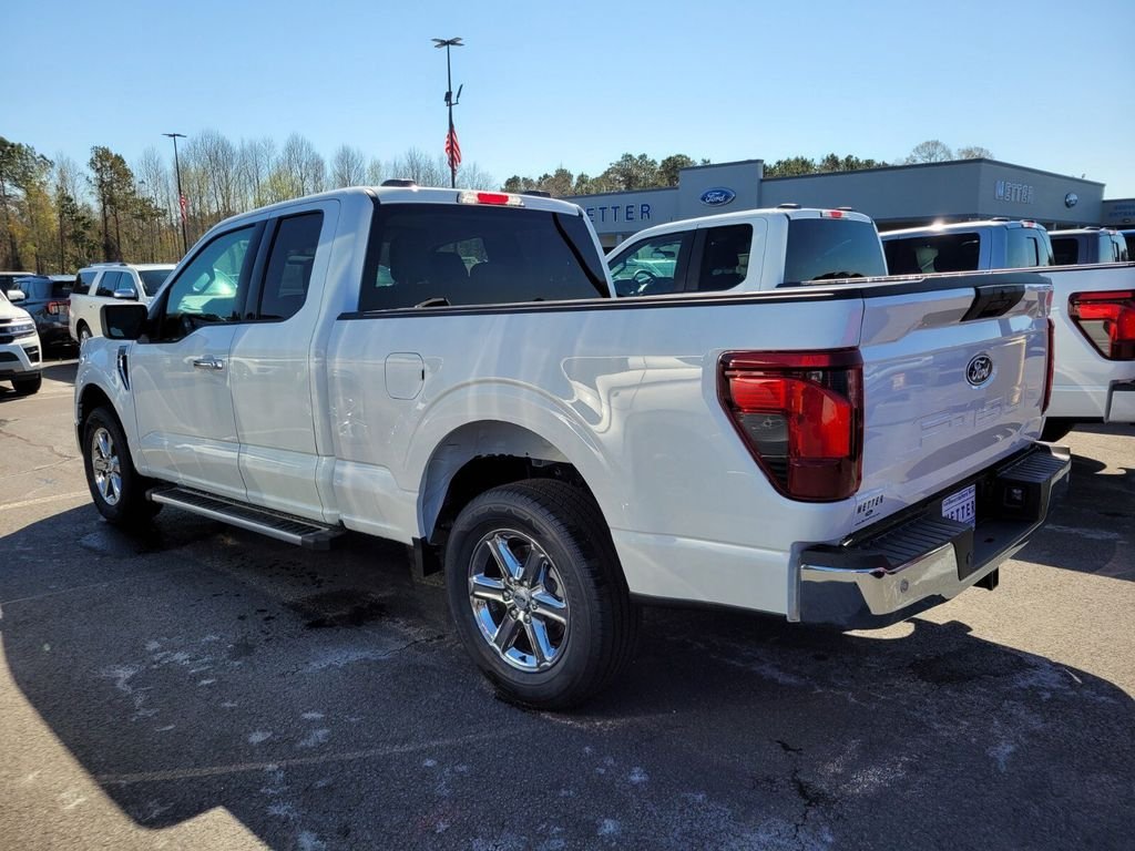 New 2025 Oxford White Ford XLT image 31