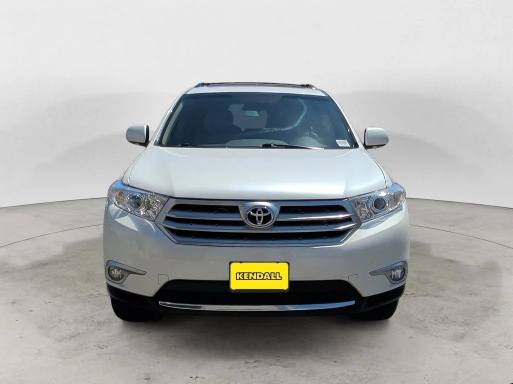 Used 2012 White Toyota Limited image 8