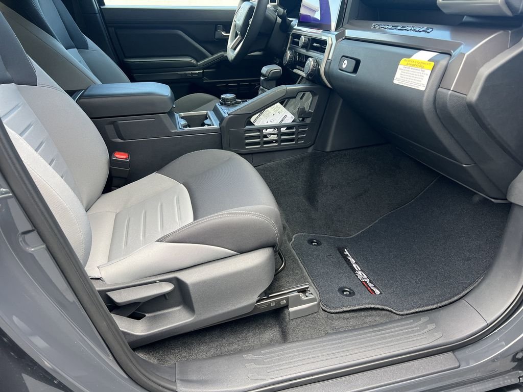 2025 Toyota Tacoma TRD Off Road - Photo 13