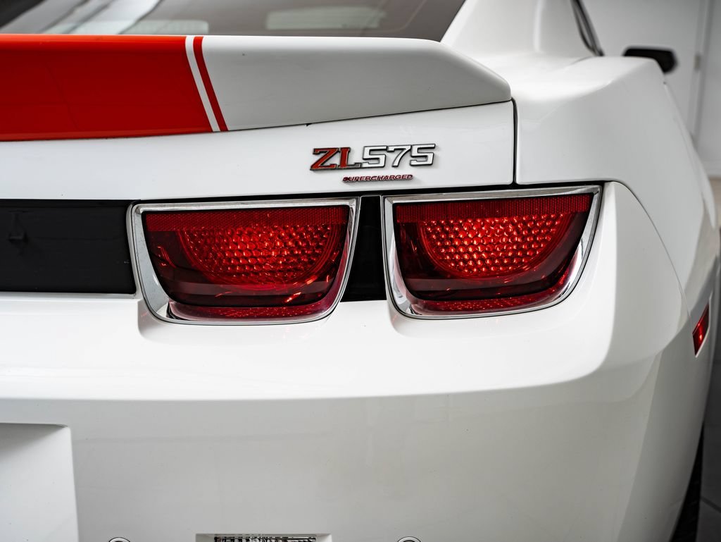 Used 2010 Summit White Chevrolet SS image 9