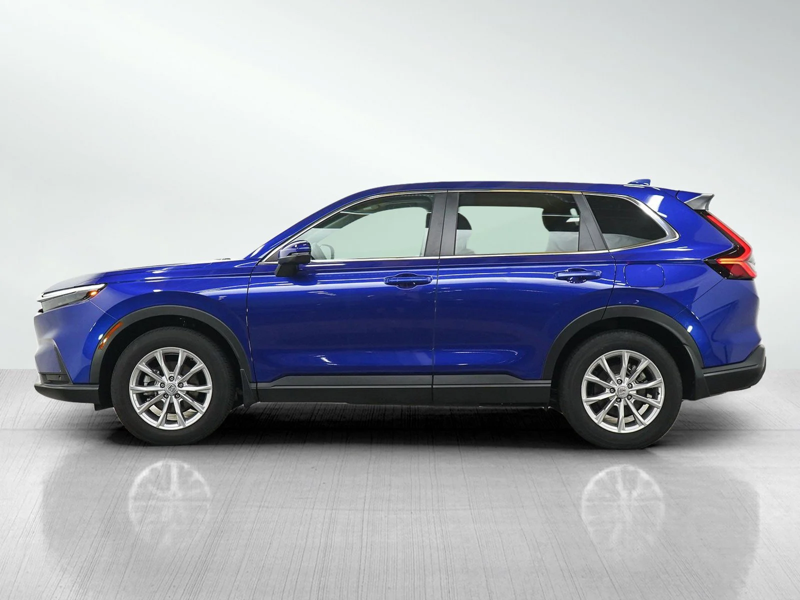 Used 2024 Honda CR-V EX-L with VIN 2HKRS4H72RH478611 for sale in Burnsville, Minnesota